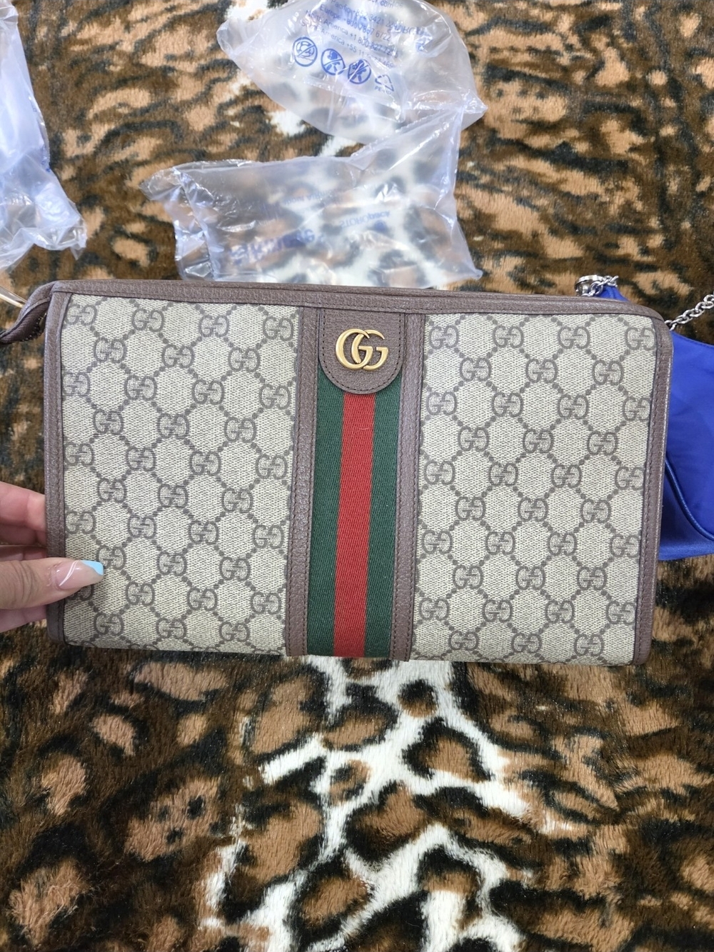 Gucci GG Supreme Canvas Zip Clutch with Web Stripe - Beige/Brown/Green/Red